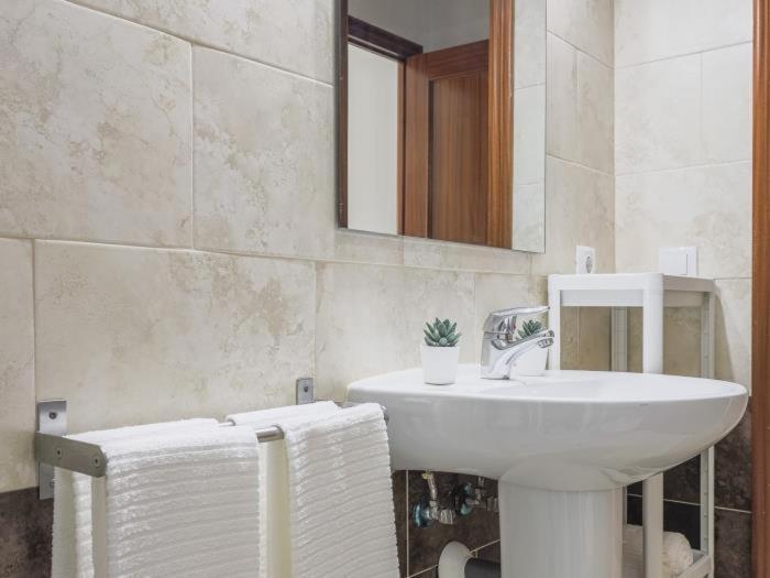 Alcala Del Rio! Bajo A Apartment Екстериор снимка
